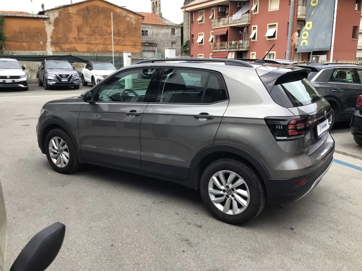 Volkswagen T-Cross usata a Genova (8)