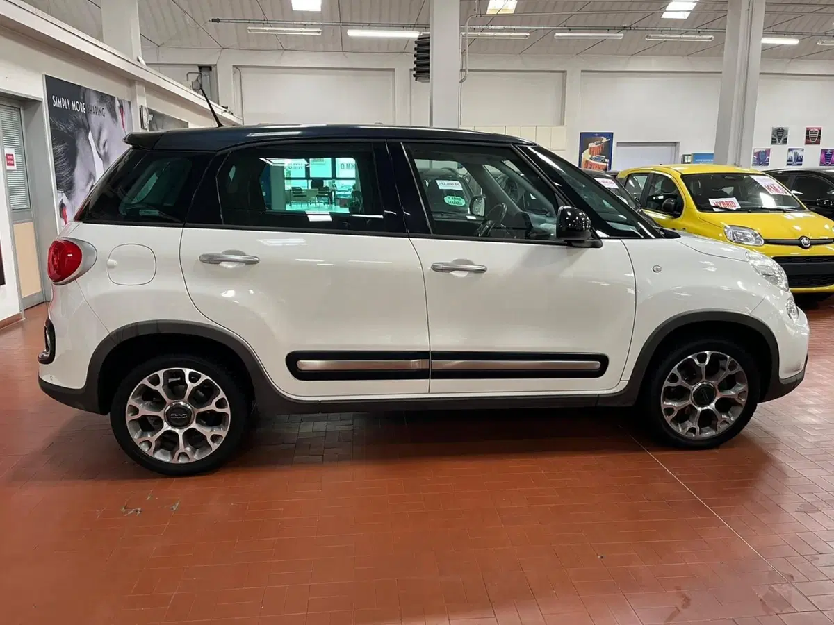 Fiat 500L usata a Lucca (4)