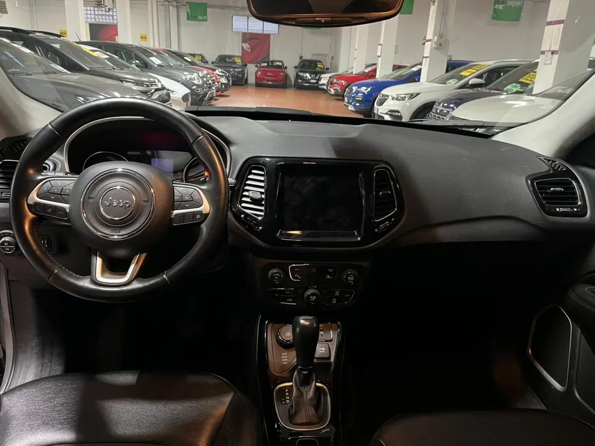 Jeep Compass usata a Lucca (16)