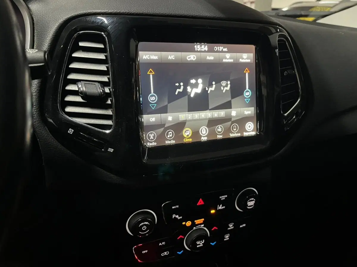 Jeep Compass usata a Lucca (17)