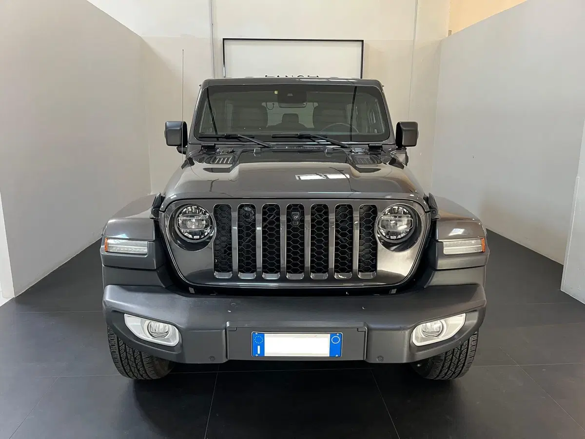 Jeep Wrangler Unlimited usata a Lucca (2)