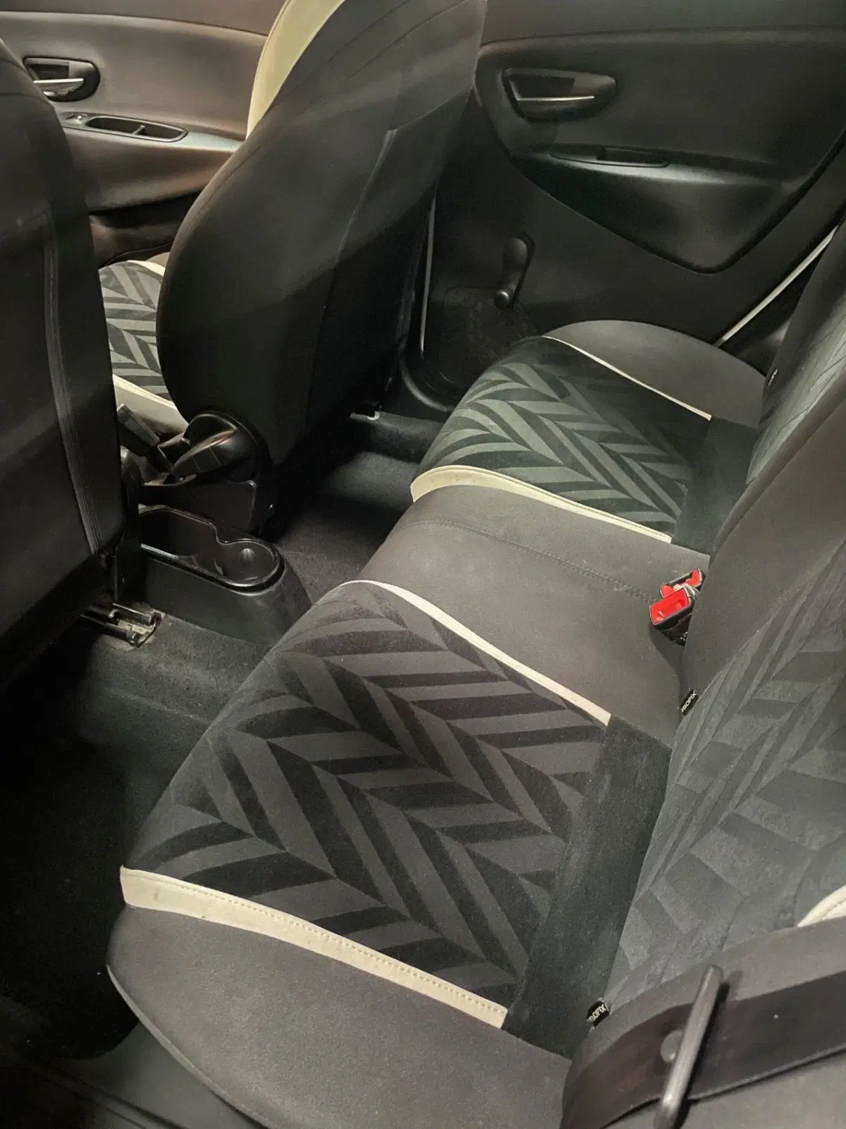 Lancia Ypsilon usata a Lucca (15)