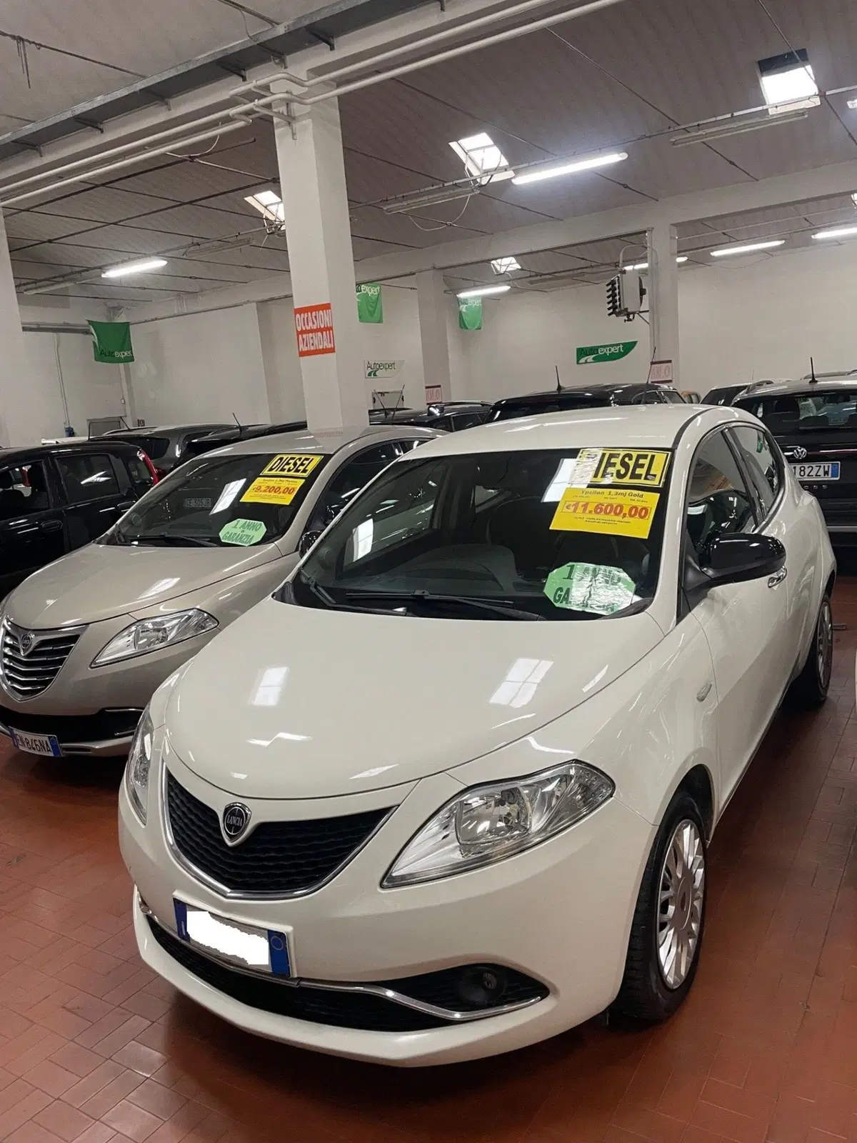 Lancia Ypsilon usata a Lucca (2)