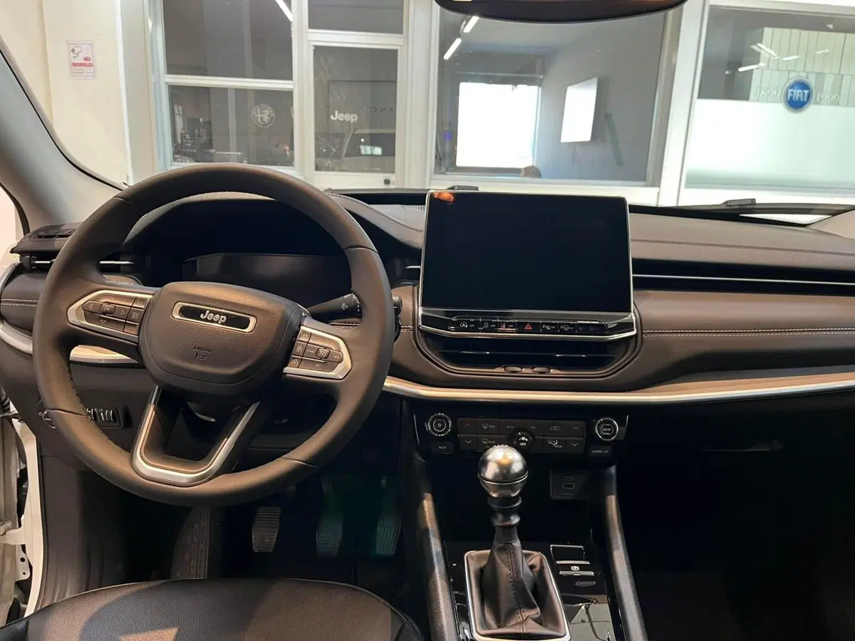 Jeep Compass usata a Lucca (15)