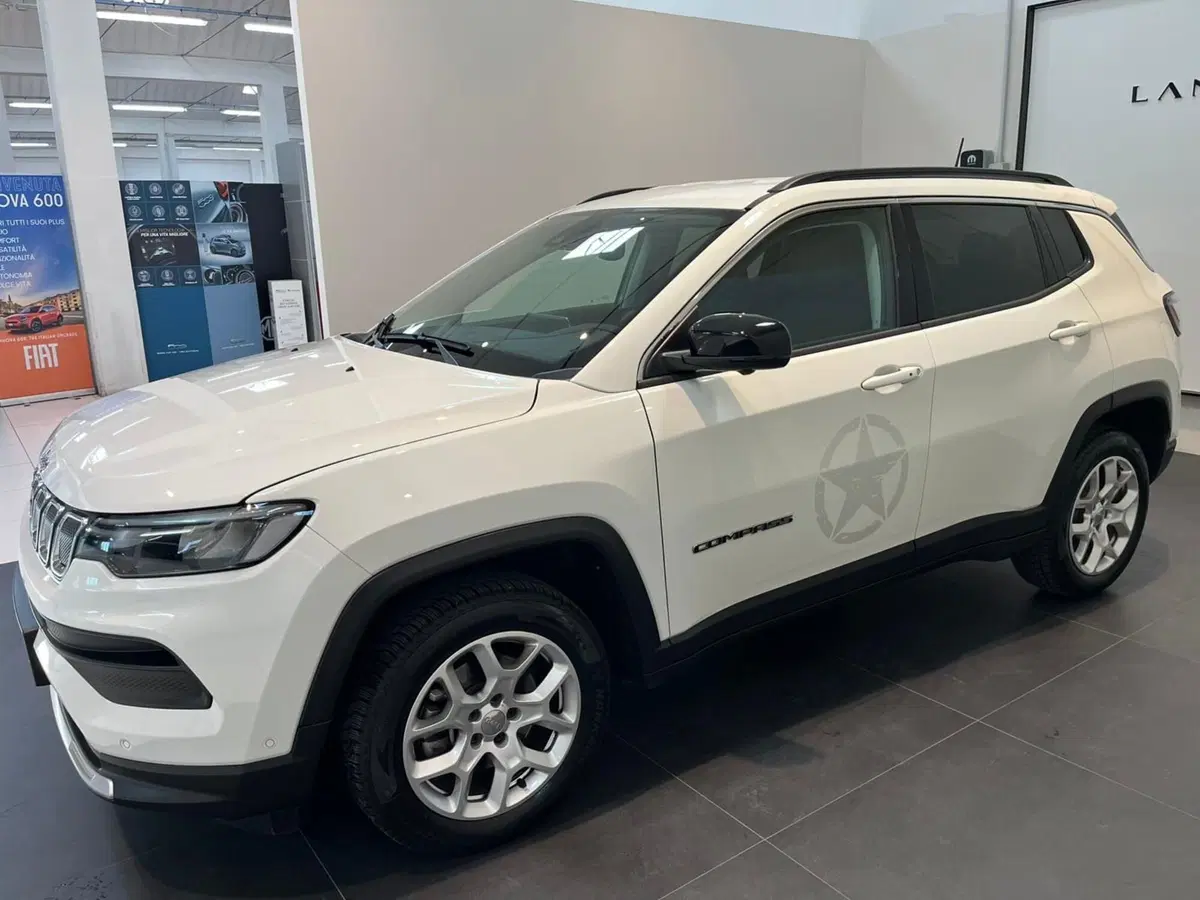 Jeep Compass usata a Lucca (9)
