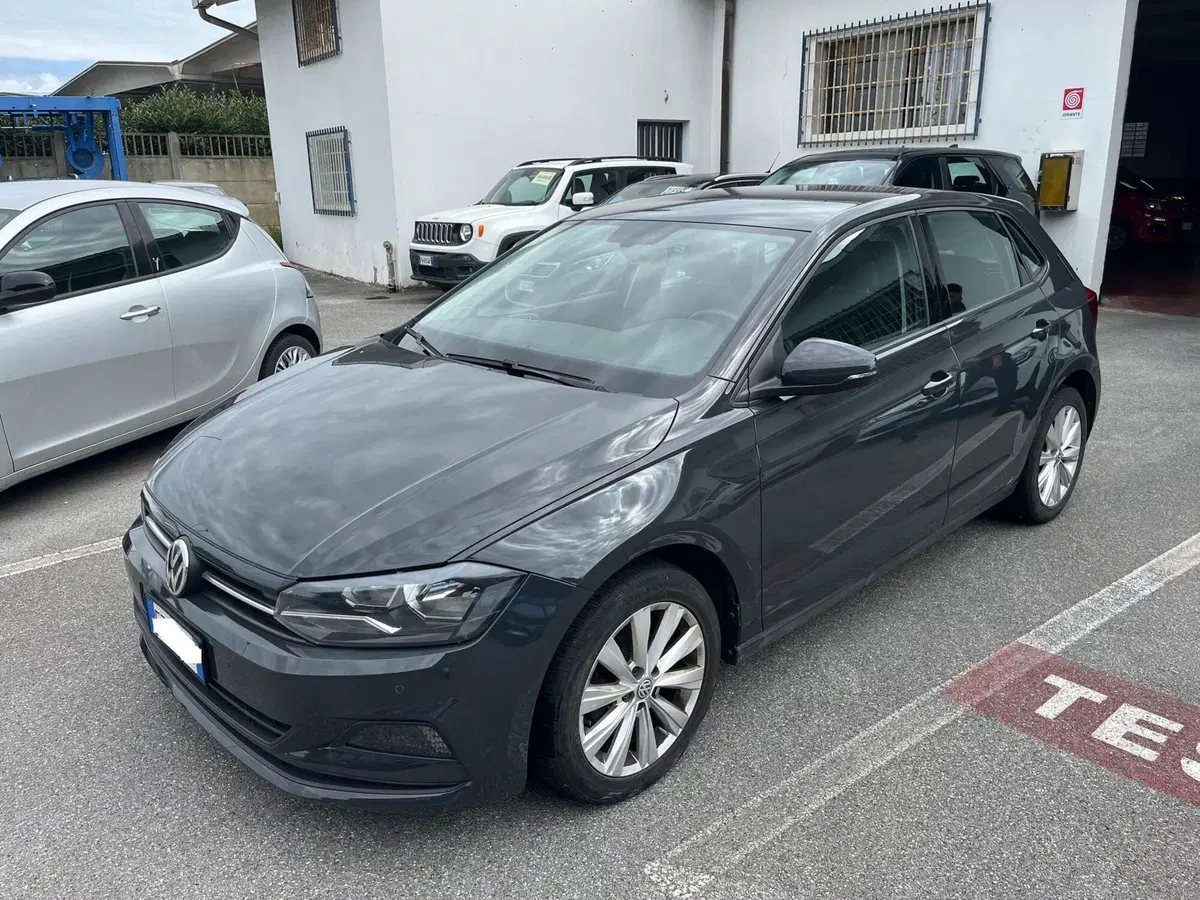Volkswagen Polo usata a Lucca