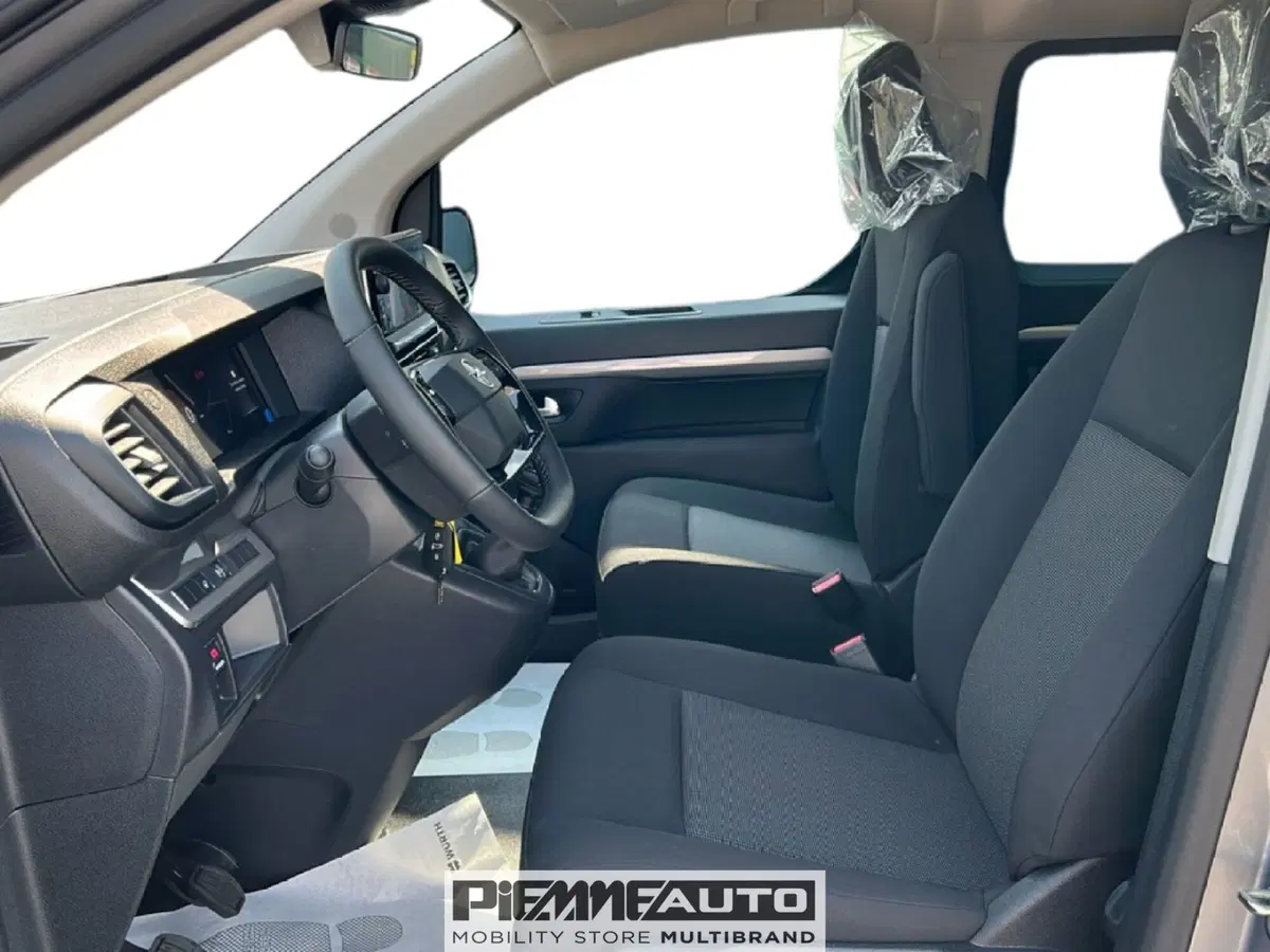 Opel Zafira nuova a Parma (9)
