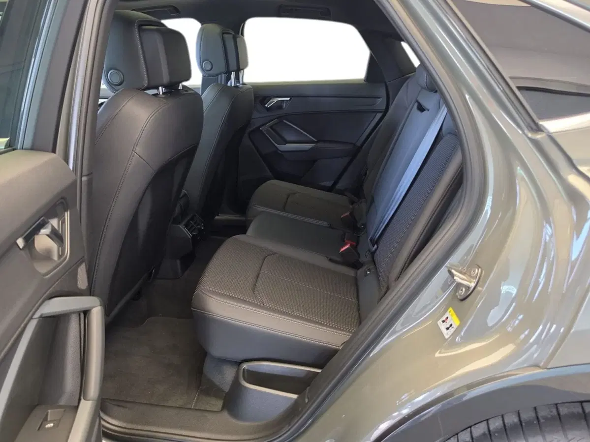 Audi Q3 Sportback usata a Bari (10)