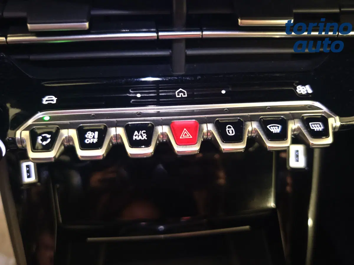 Peugeot 2008 usata a Torino (16)