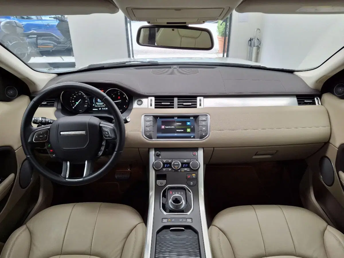 Land Rover Range Rover Evoque usata a Verbano Cusio Ossola (4)