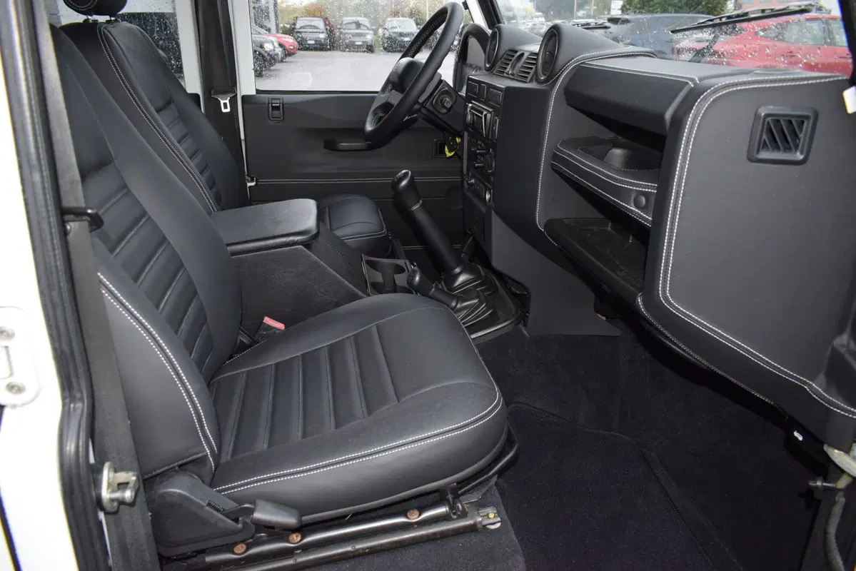 Land Rover Defender usata a Cuneo (10)