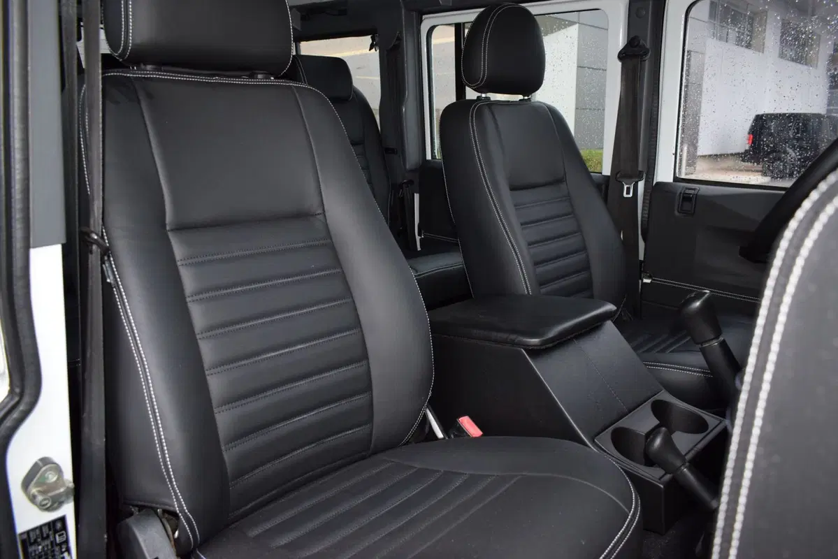 Land Rover Defender usata a Cuneo (13)