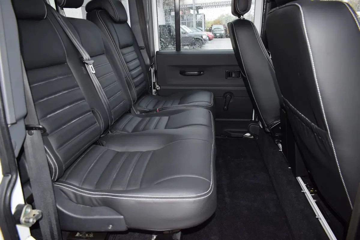 Land Rover Defender usata a Cuneo (15)