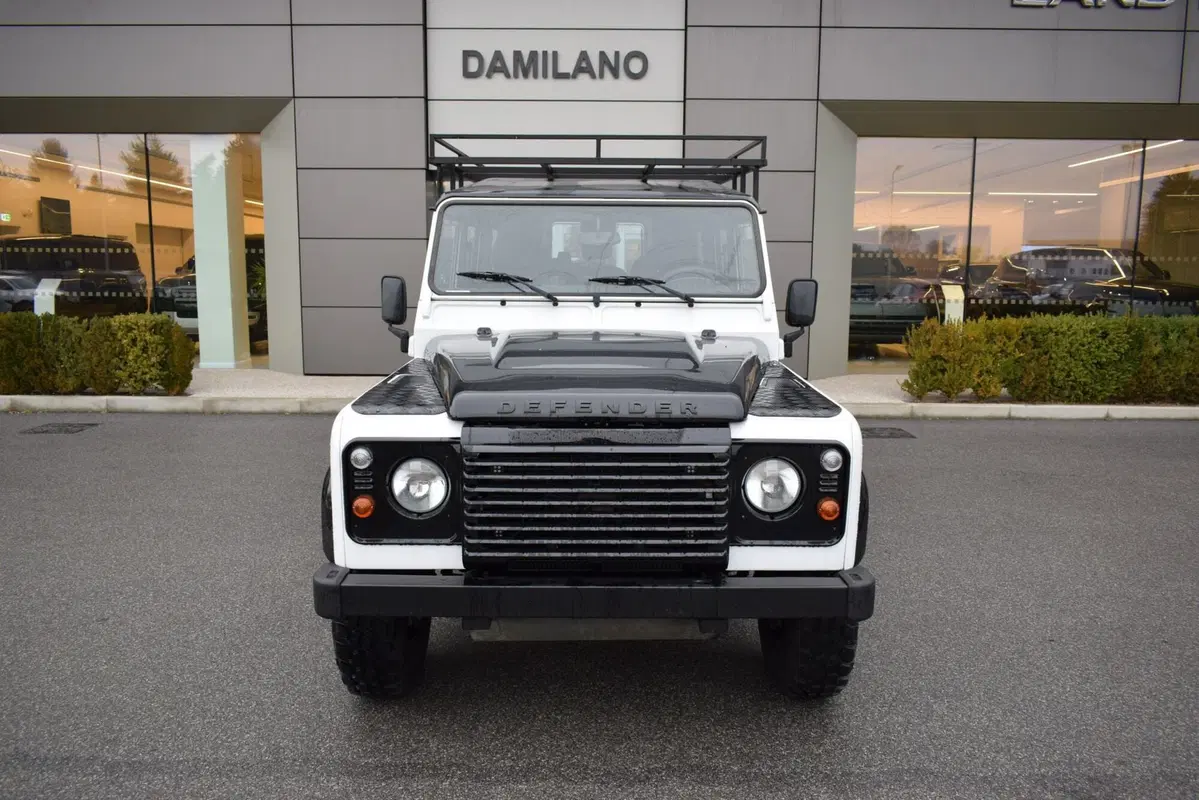 Land Rover Defender usata a Cuneo (2)