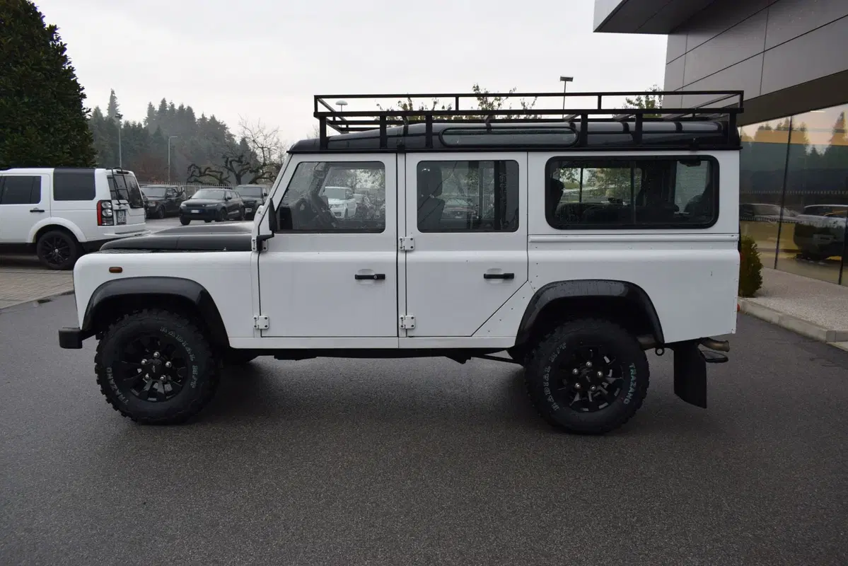Land Rover Defender usata a Cuneo (4)