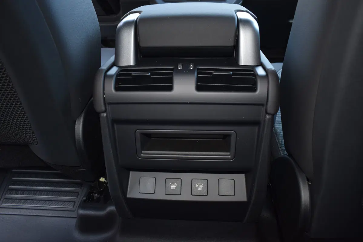 Land Rover Defender usata a Cuneo (20)