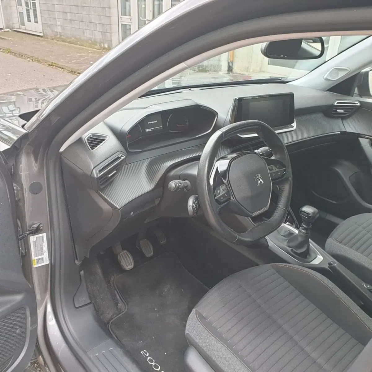 Peugeot 2008 usata a Padova (10)
