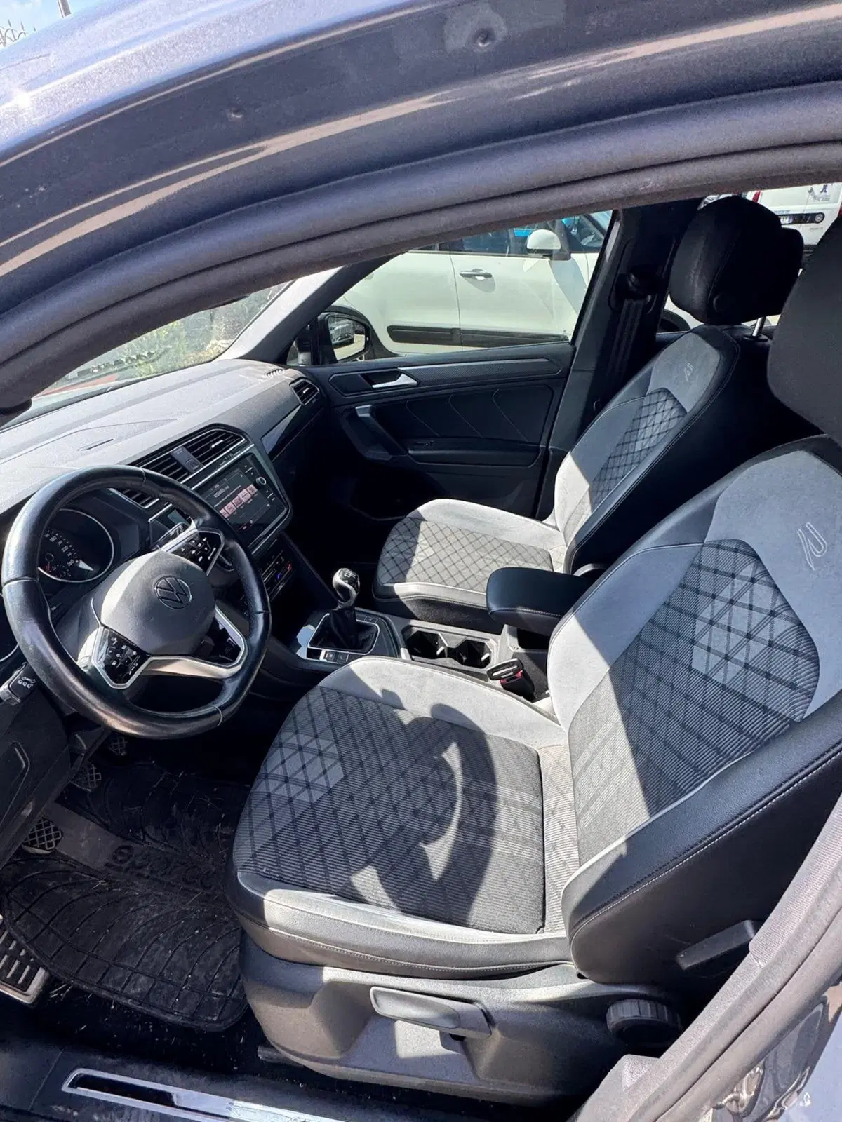 Volkswagen Tiguan usata a Caserta (10)