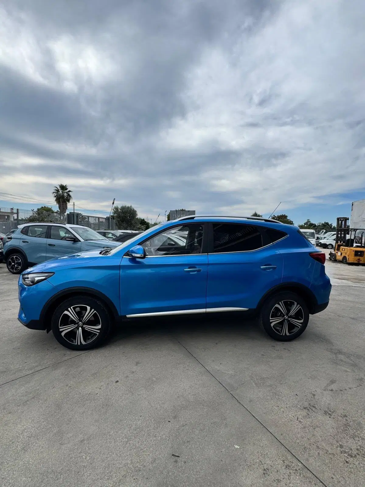 Mg ZS usata a Caserta (3)