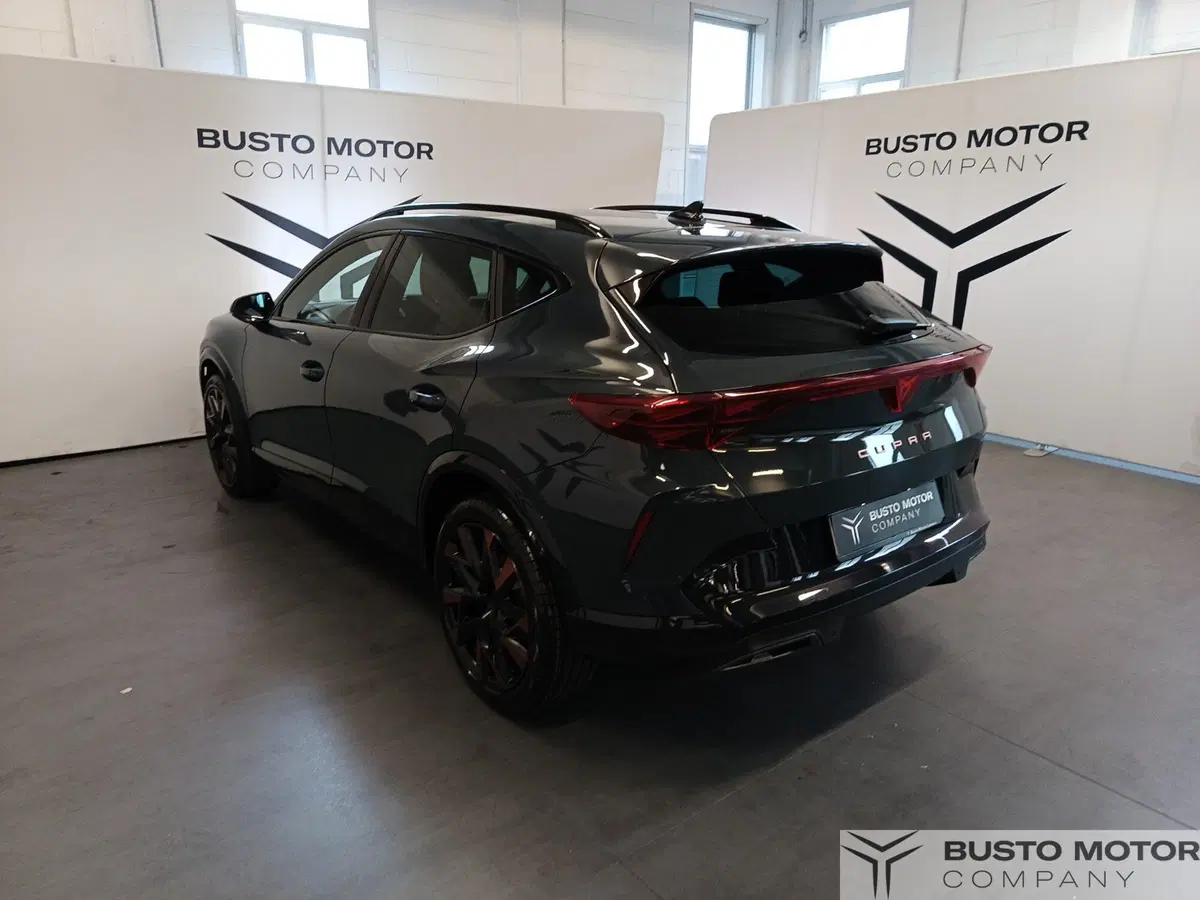 Cupra Formentor nuova a Varese (6)