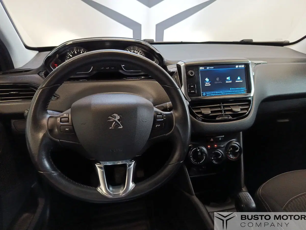 Peugeot 208 usata a Varese (11)