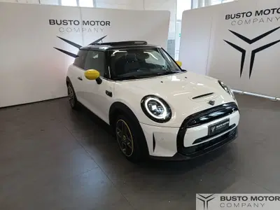 MINI Mini Cooper SE Electric del 2023 usata a Olgiate Olona