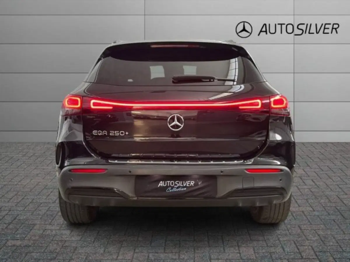 Mercedes-Benz EQA usata a Verona (4)