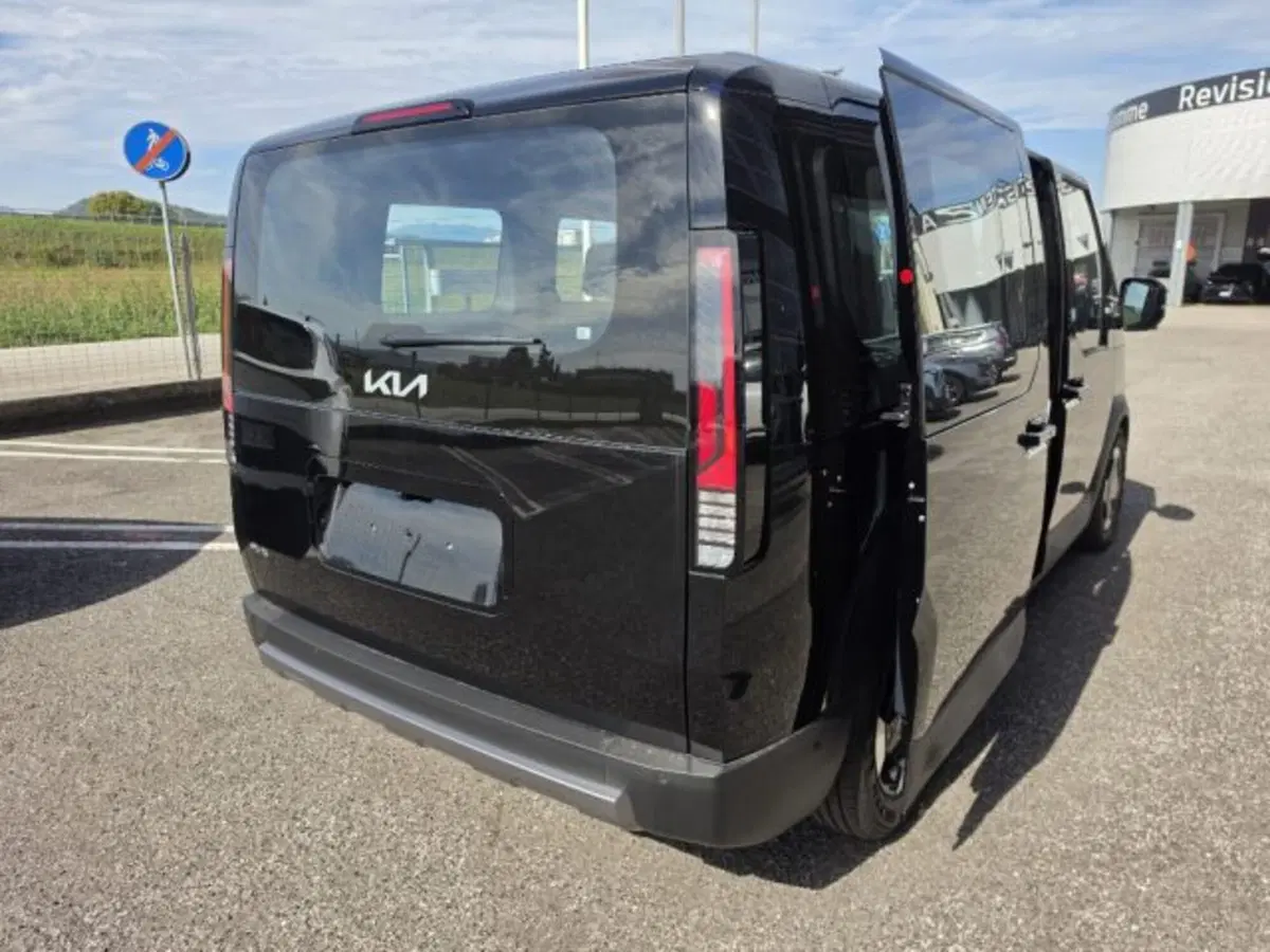 Kia PV5 nuova a Vicenza (4)