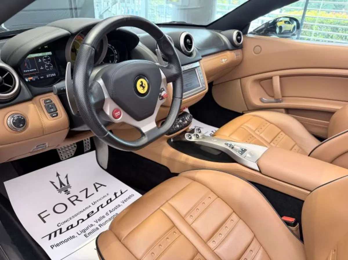 Ferrari California Spider usata a Torino (7)