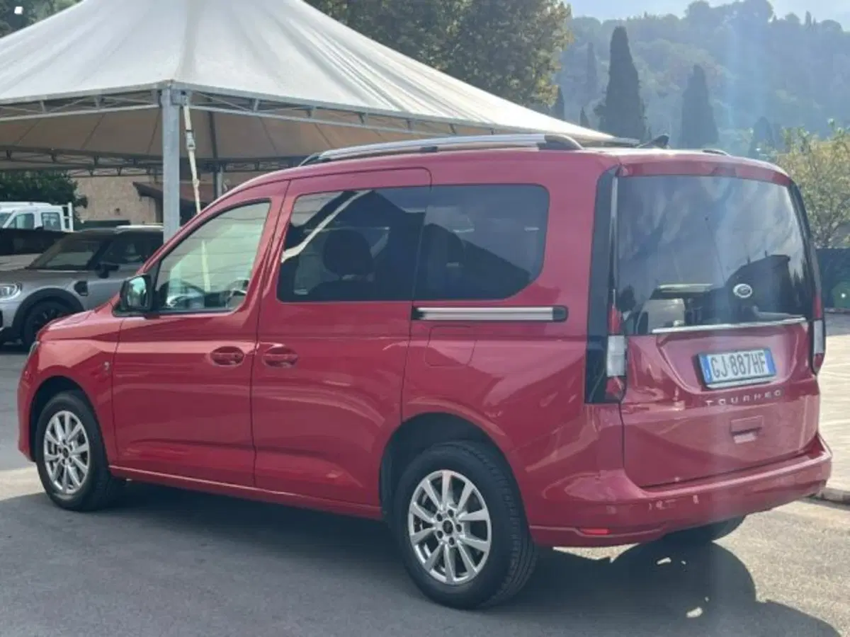 Ford Tourneo Connect usata a Lucca (2)