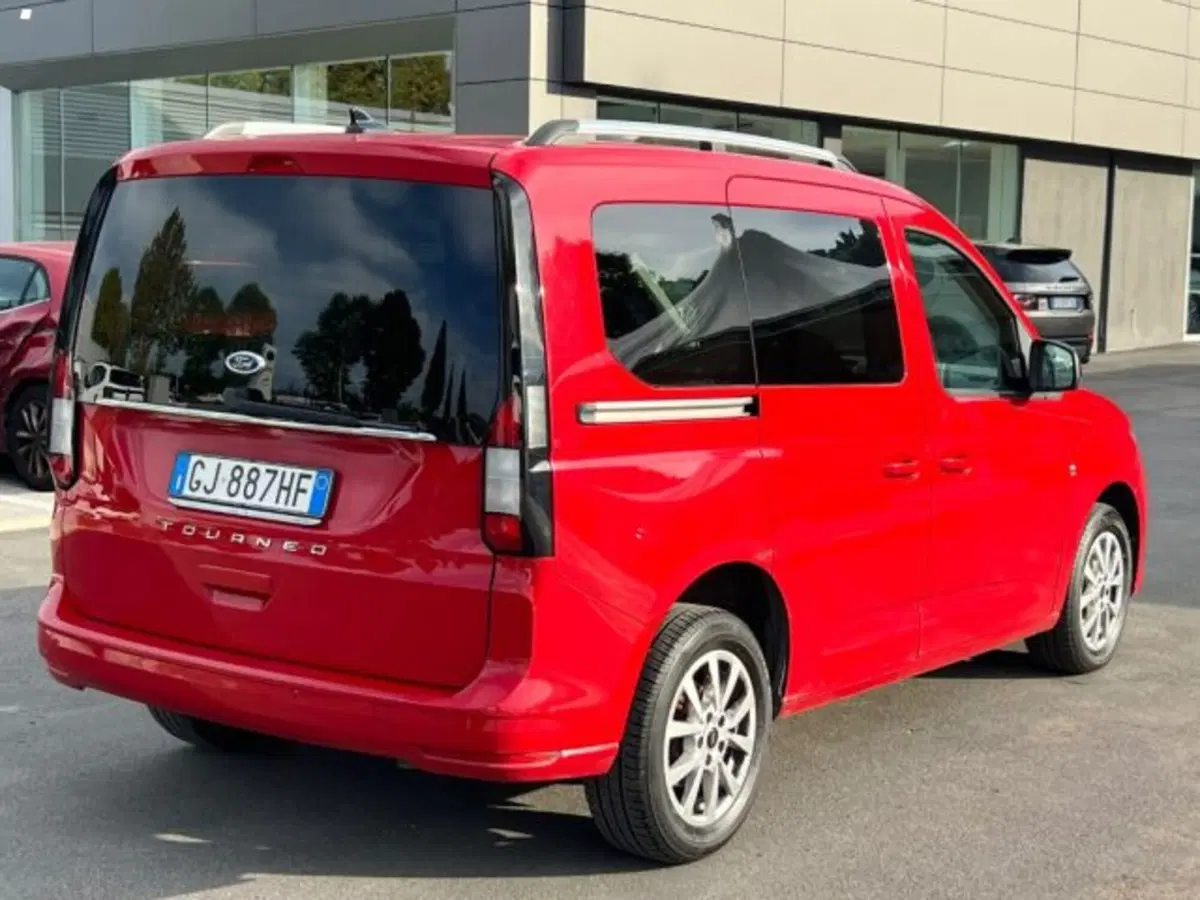 Ford Tourneo Connect usata a Lucca (4)