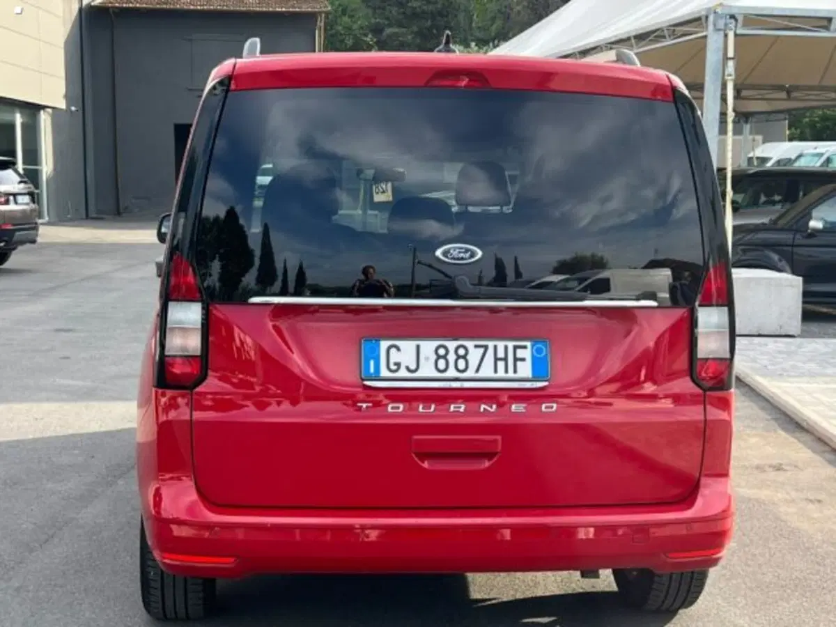 Ford Tourneo Connect usata a Lucca (5)