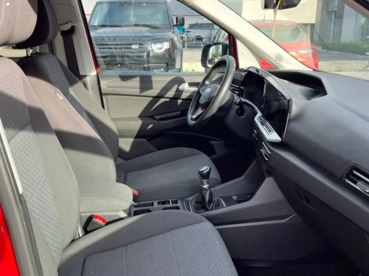 Ford Tourneo Connect usata a Lucca (8)