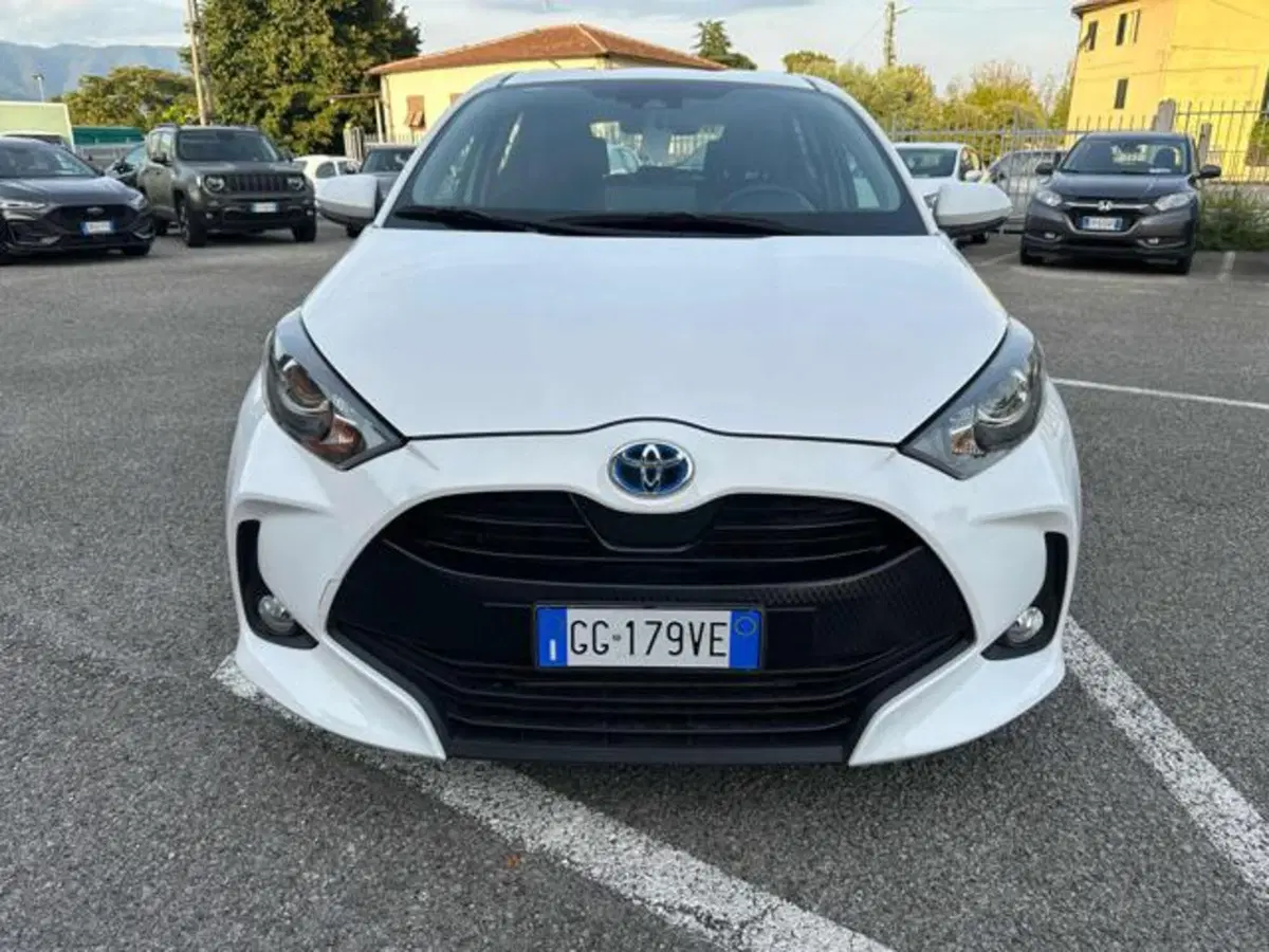 Toyota Yaris usata a Lucca (6)