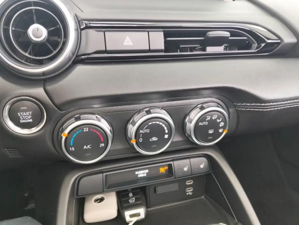 Mazda MX-5 usata a Como (13)