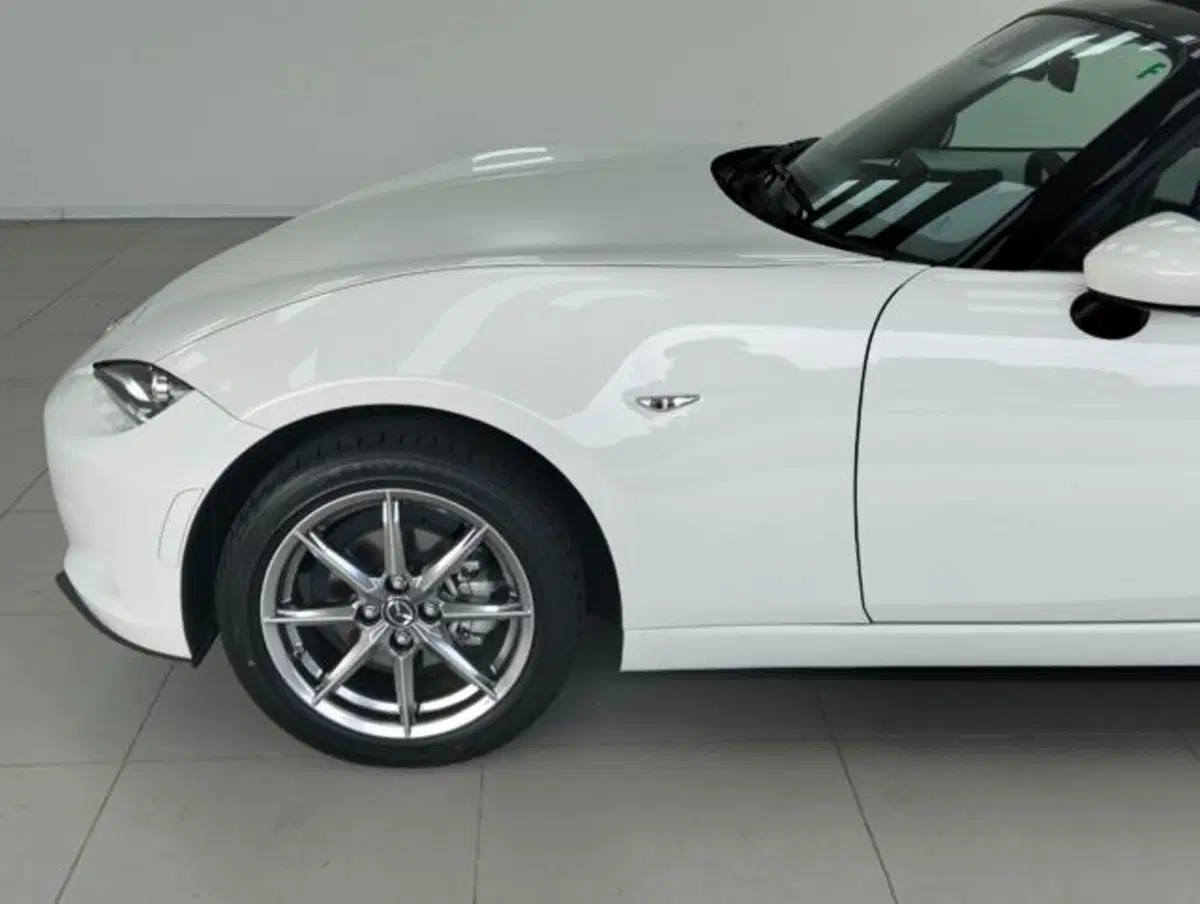 Mazda MX-5 usata a Como (8)