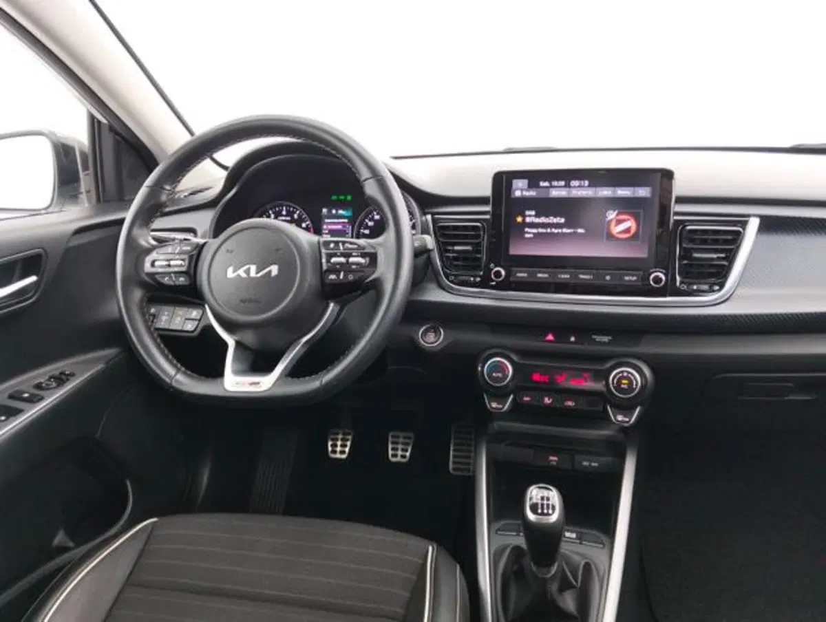 Kia Rio usata a Como (10)
