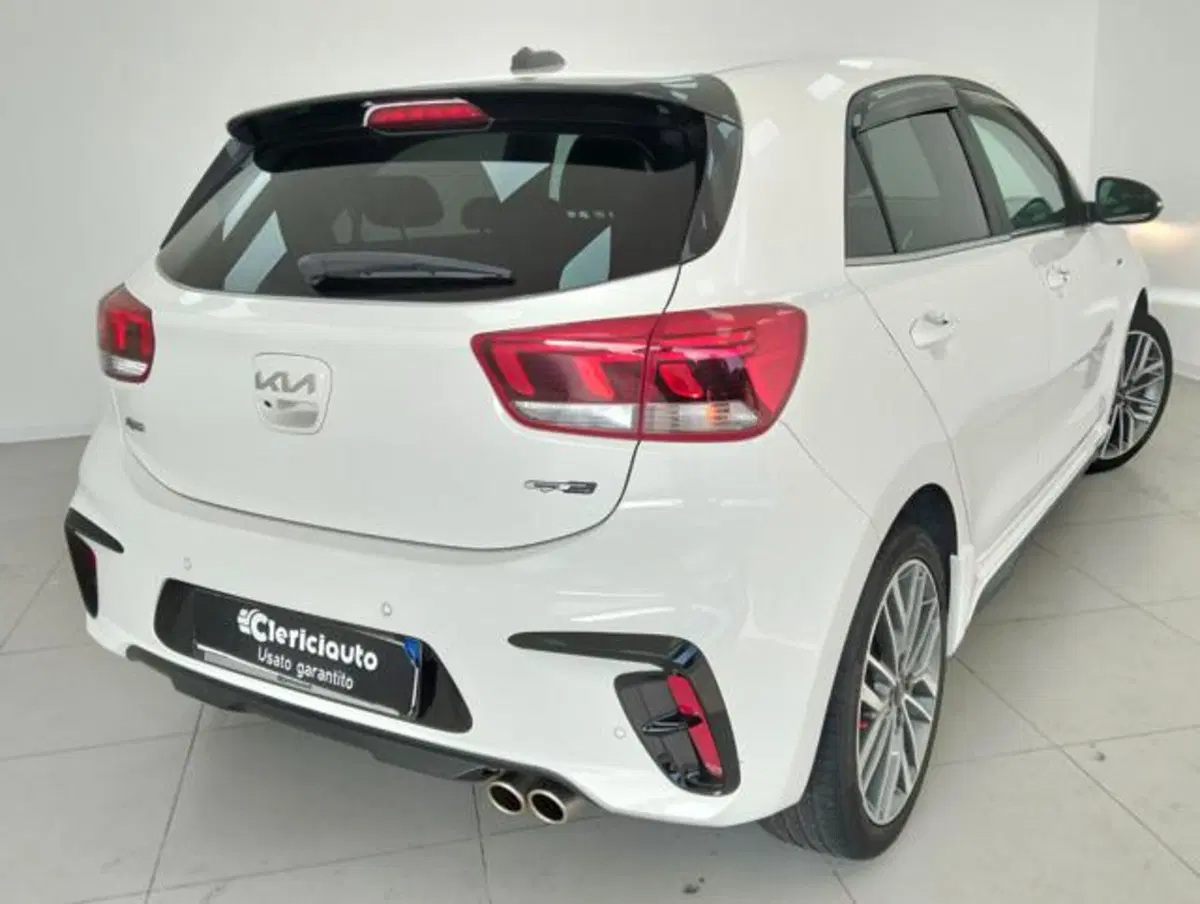 Kia Rio usata a Como (2)