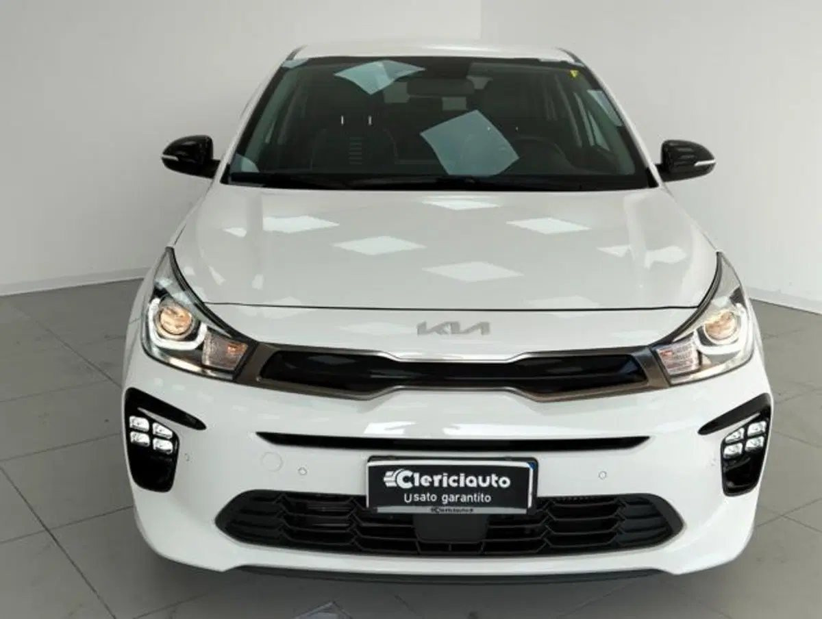 Kia Rio usata a Como (6)