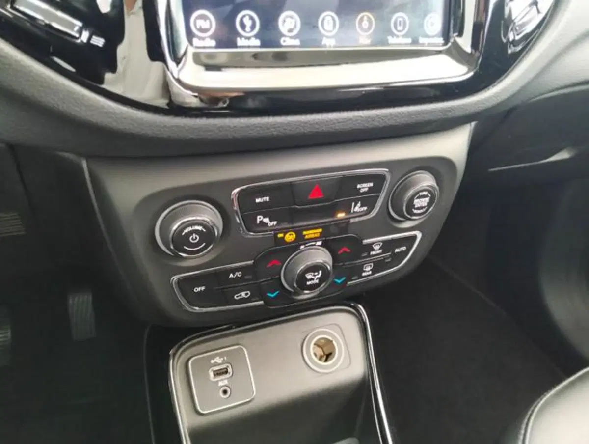 Jeep Compass usata a Como (16)