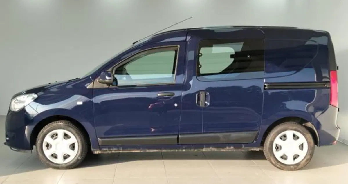 Dacia Dokker usata a Como (8)