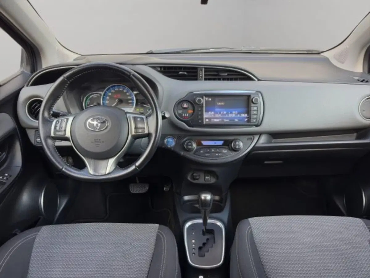Toyota Yaris usata a Perugia (11)