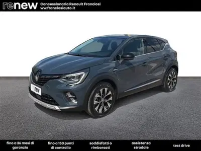Renault Captur Full Hybrid E-Tech 145 CV Techno del 2023 usata a Mirandola