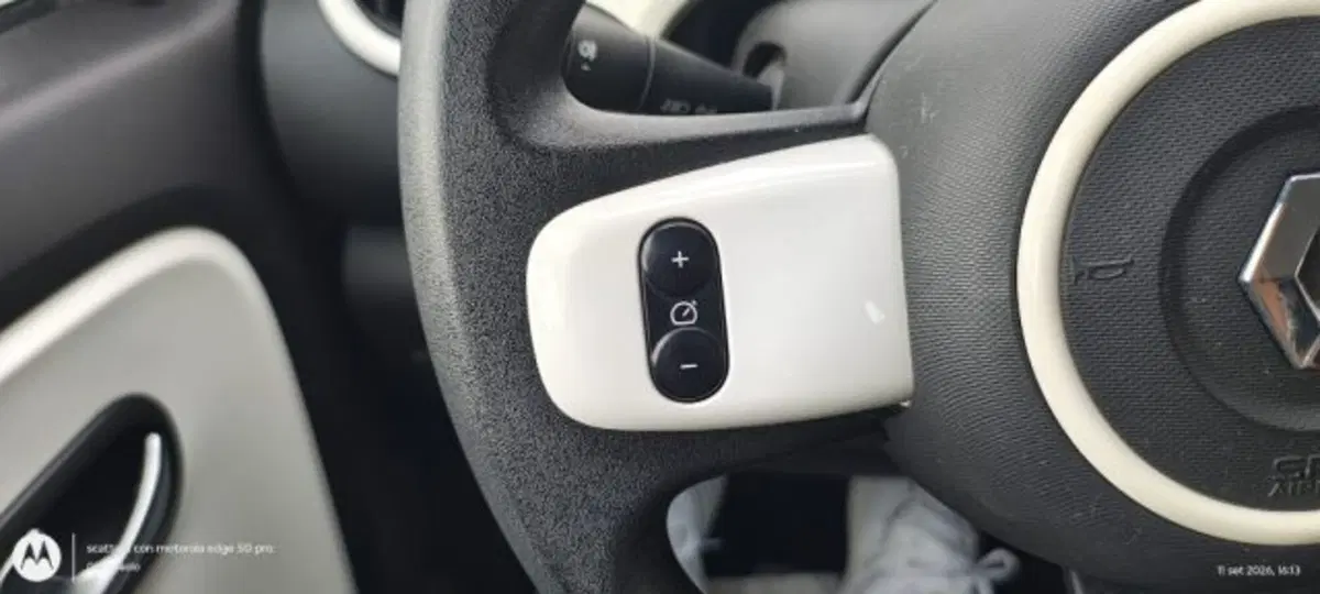 Renault Twingo usata a Taranto (12)