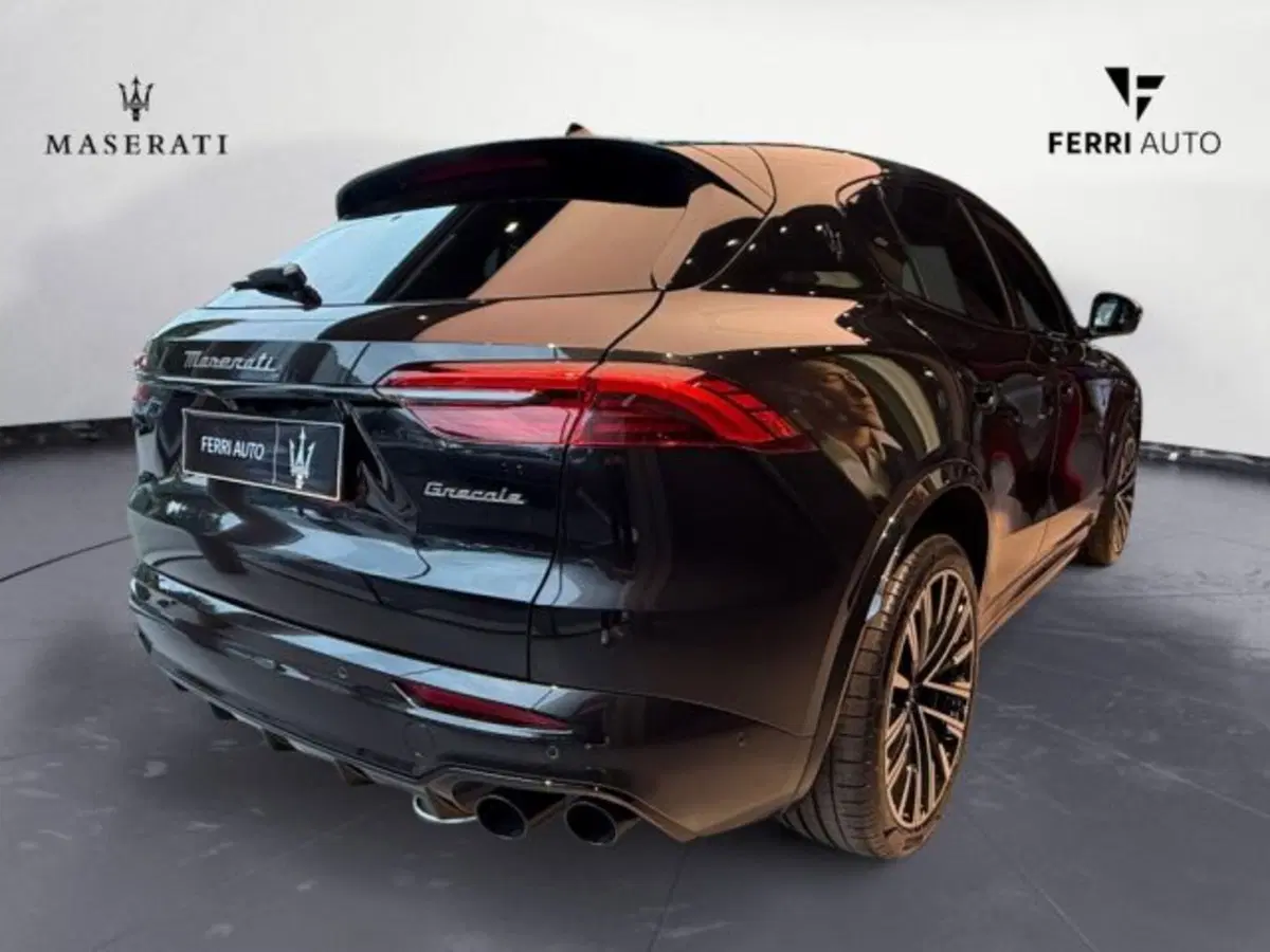 Maserati Grecale nuova a Udine (5)