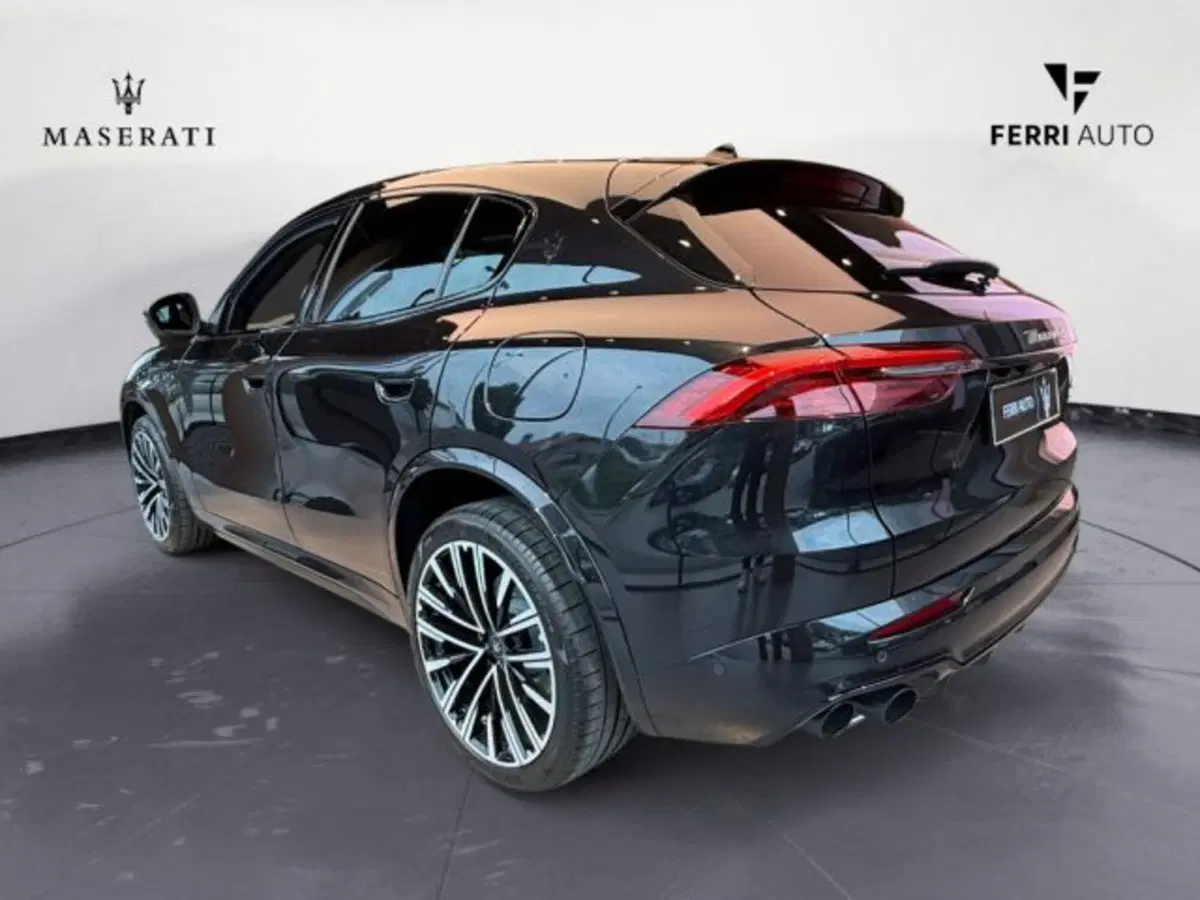 Maserati Grecale nuova a Udine (6)