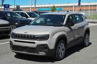Jeep Avenger 1.2 turbo Altitude fwd 100cv del 2025 usata a Pianezza