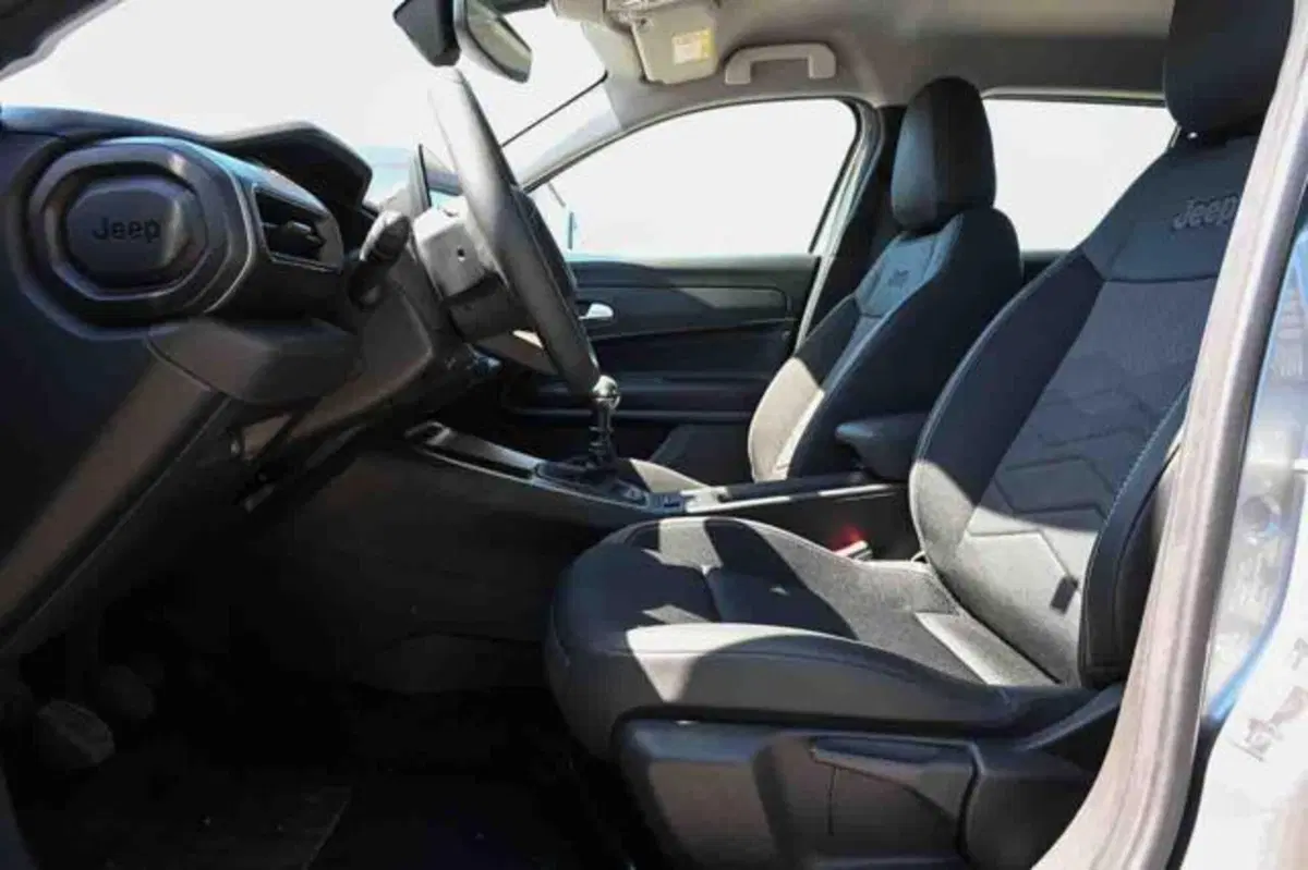 Jeep Avenger usata a Torino (9)
