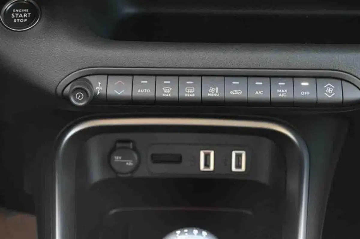 Jeep Avenger nuova a Torino (19)