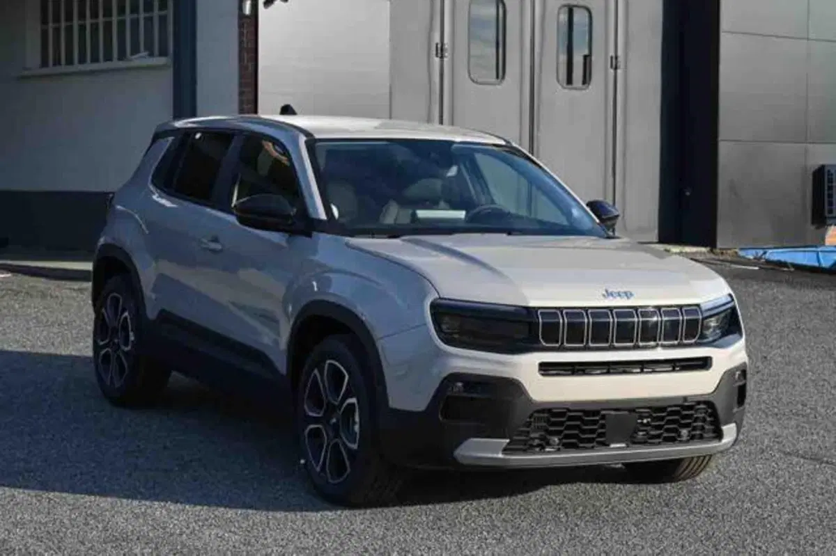 Jeep Avenger nuova a Torino (3)